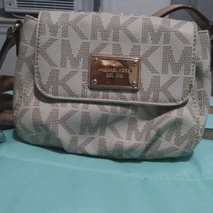 MICHAEL KORS Crossbody Bag